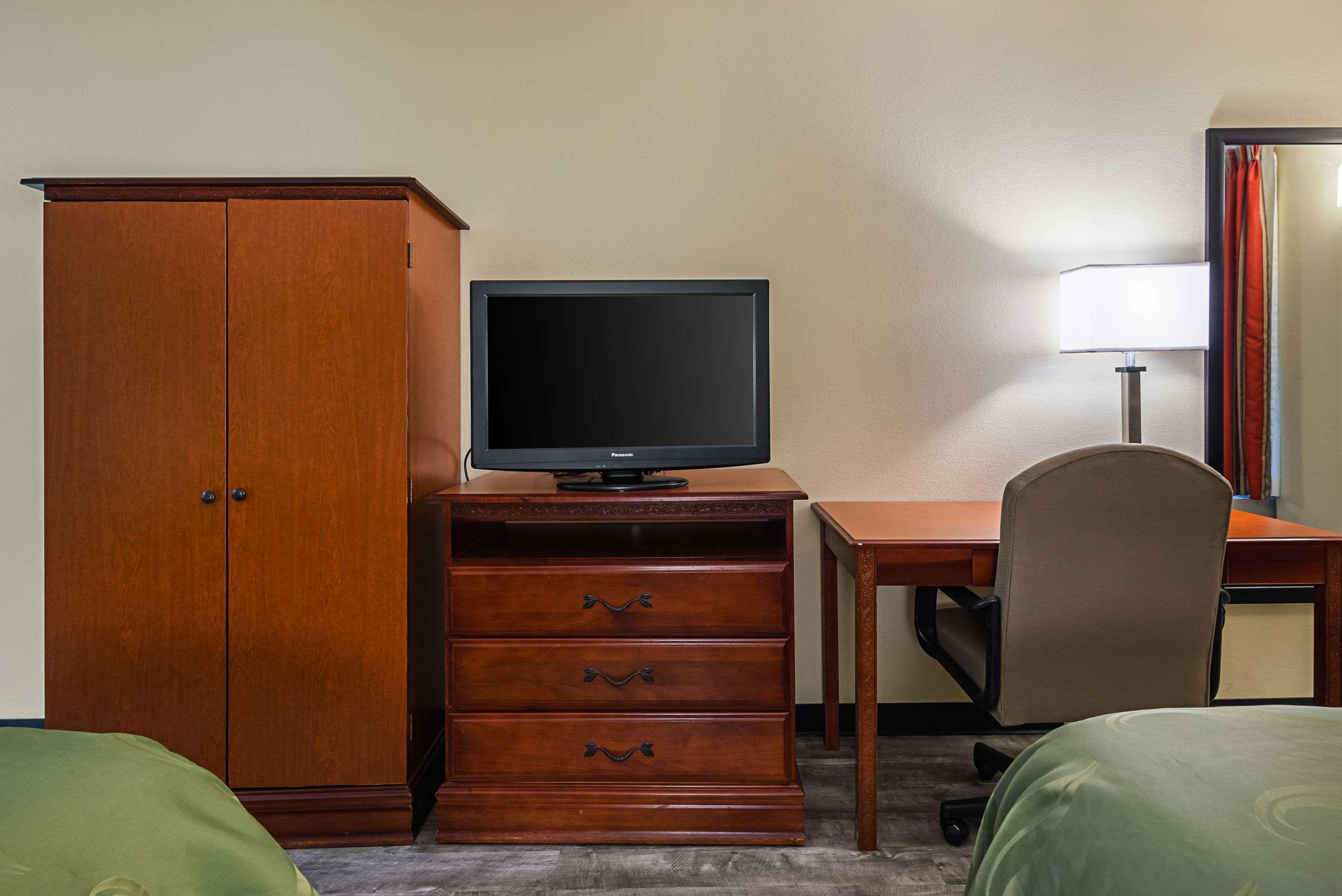 Quality Inn Airport - Southeast Irondale Luaran gambar