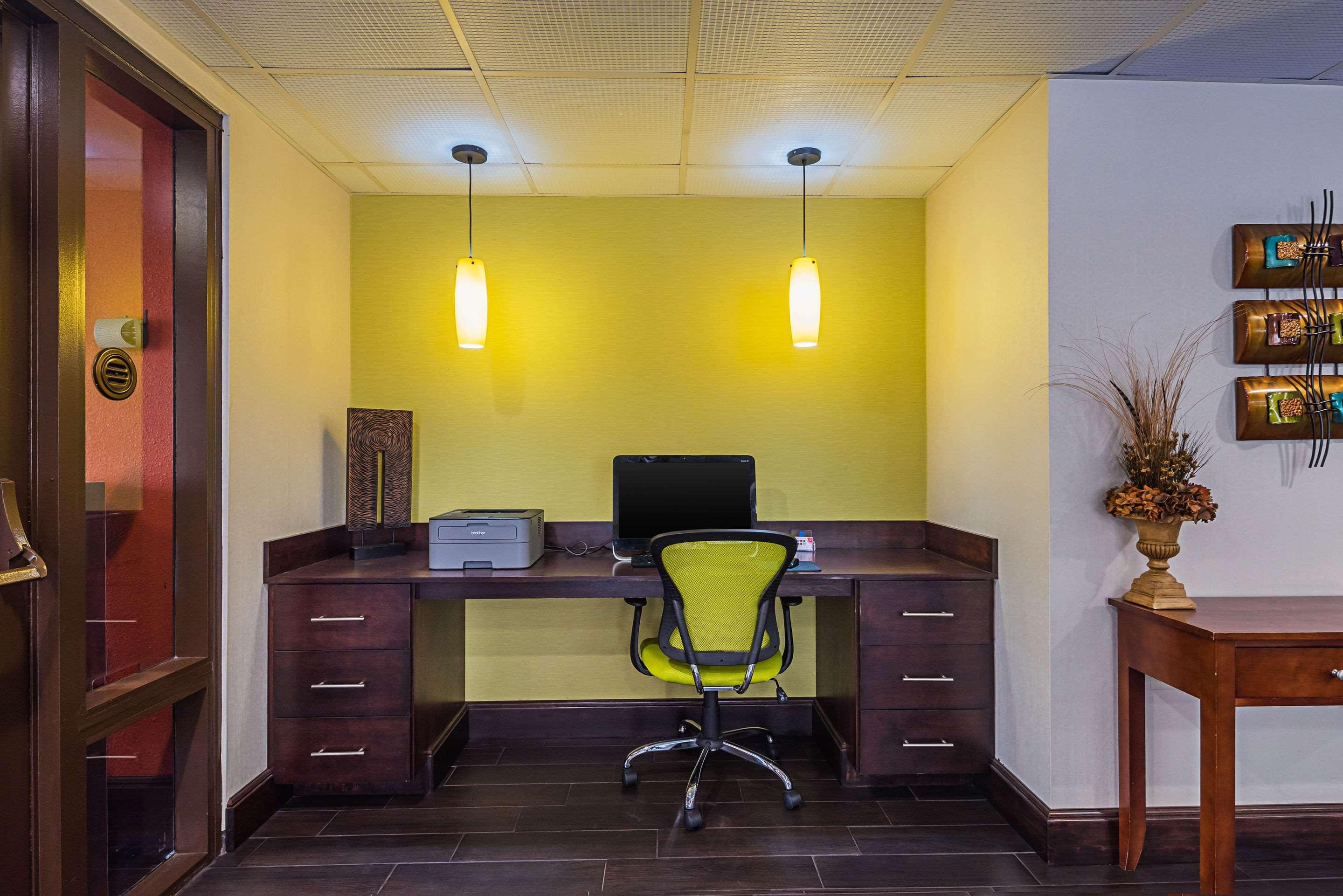 Quality Inn Airport - Southeast Irondale Luaran gambar